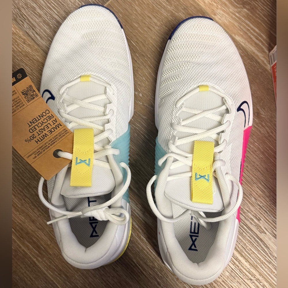 Nike Metcon 9 in White/White-Deep Royal Blue